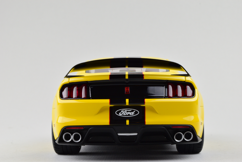 Illustration for article titled Mustang Monday: AUTOart Ford Shelby GT-350R
